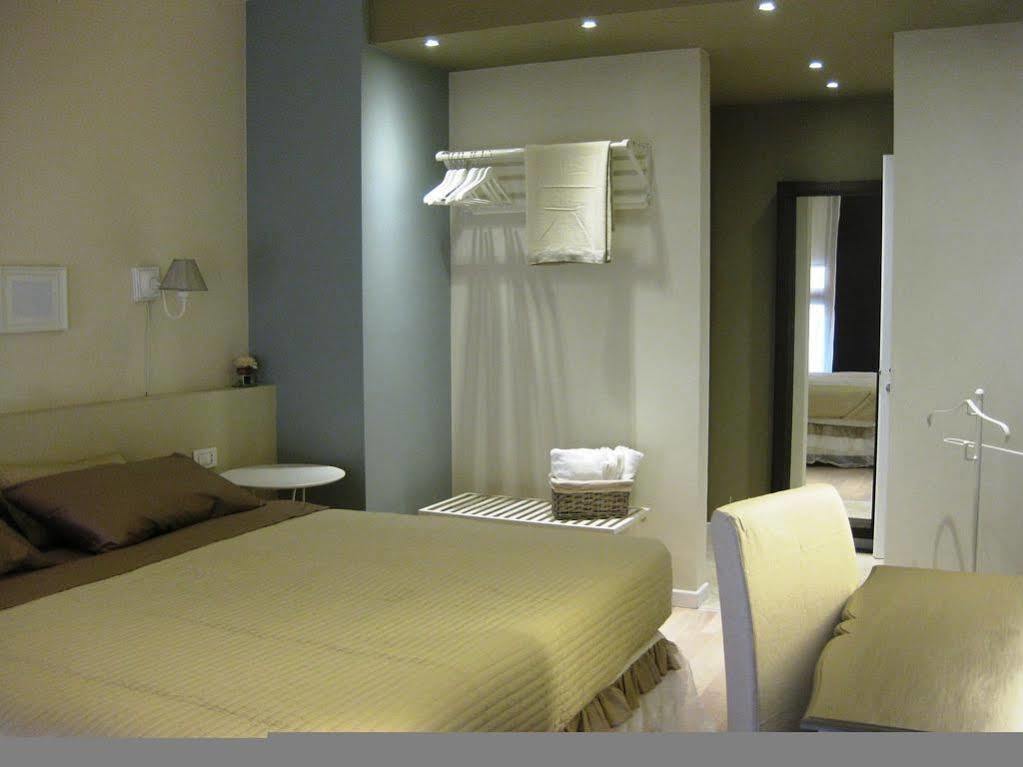 Bed In Bo Saragozza Hotel Bologna Kültér fotó